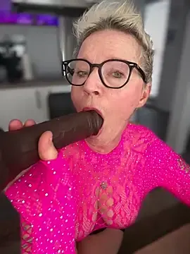 Stripchat Watch Live Sex Cams of German_Milf