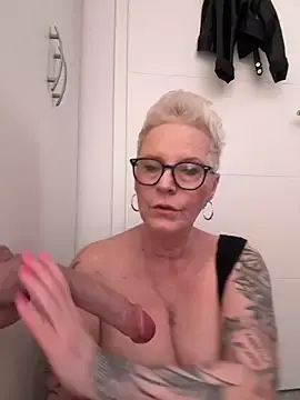 Stripchat Sex Chat of German_Milf