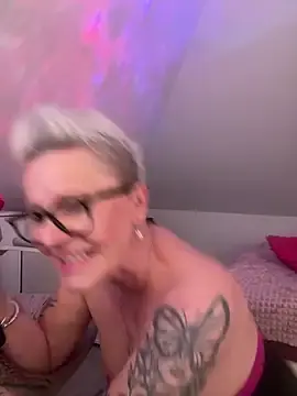 Stripchat Sex Cam of German_Milf