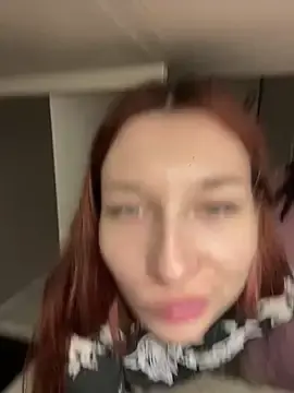 Stripchat Free Porn Cam of caressyourself