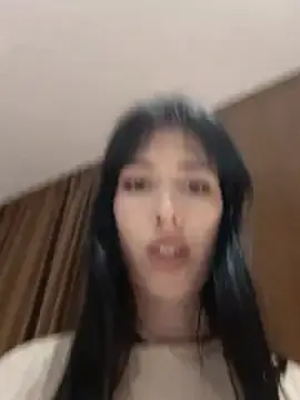 Stripchat Live Porn of caressyourself