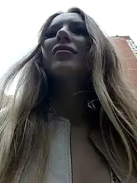 Stripchat Live Sex Cam of caressyourself