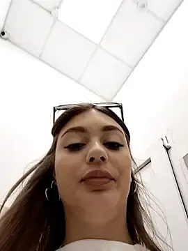Stripchat Watch Live Sex Cams of caressyourself
