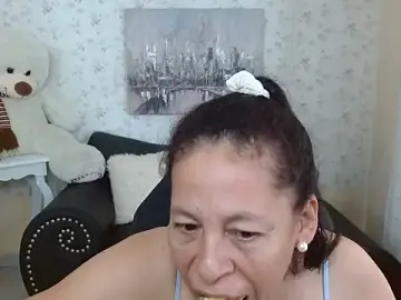 Stripchat Free Live Porn of mature_martina