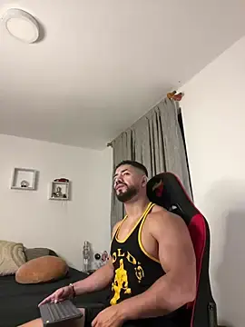 Stripchat Adult Video Chat of Ezzio_Scolaro