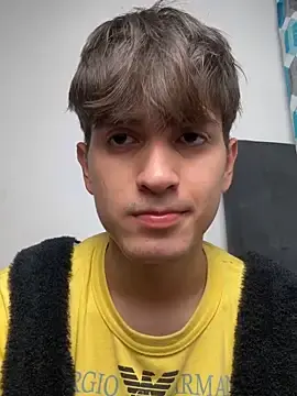 Stripchat Free Porn Cam of Naim_TheKing