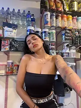 Stripchat Adult Webcam of ANABOONCE_