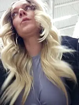 Stripchat Free Porn Cam of Bondgirl_013