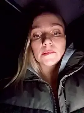 Stripchat Nude Webcam of Bondgirl_013