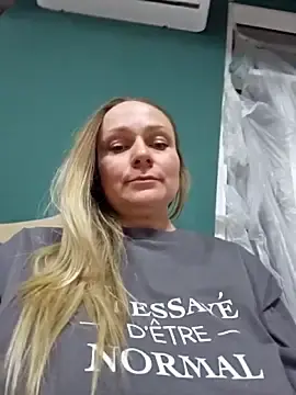 Stripchat Adult Webcam of Bondgirl_013