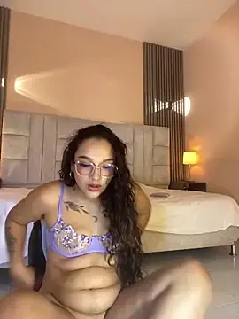 Stripchat Live Sex of EMILYY_FOXY