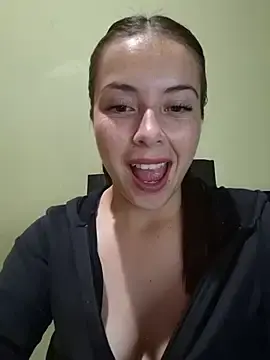 Stripchat Nude Webcam of EmmaValencia_