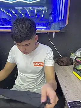 Stripchat Live Sex of Johan_stick