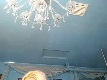 Stripchat Watch Live Sex Cams of ADRIANNA_FOX