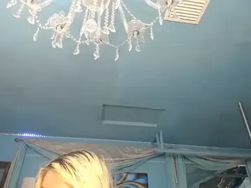 Stripchat Nude Webcam of ADRIANNA_FOX