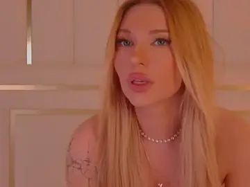 Stripchat Best Webcam of AriellaMelo