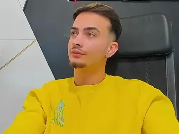 Stripchat Live Sex Cam of BrandonTate