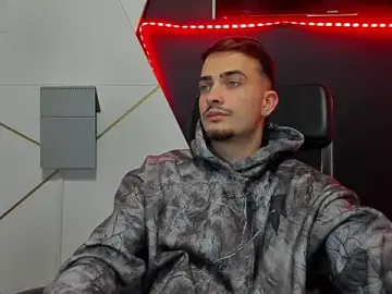 Stripchat Free Porn Cam of BrandonTate