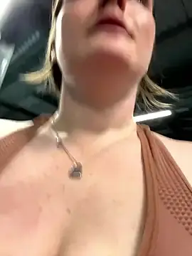 Stripchat Best live sex cam show of BustyBonnieUK