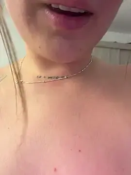 Stripchat Sex Cam of Megan_lu2