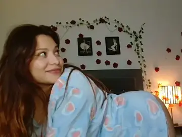 Stripchat Live Sex Cam of 3littles