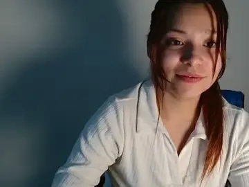 Stripchat Sex Cam of 3littles