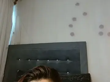 Stripchat Sex Cam of 3littles