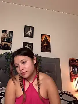 Stripchat Adult Webcam of 3littleschoolteens