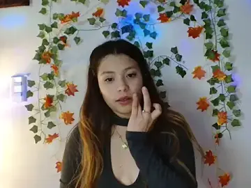 Stripchat Live Sex of 3littleschoolteens