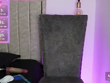 Stripchat Live Sex Cam of Gaby_evansz