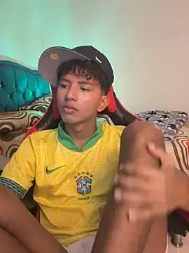 Stripchat Live Sex of Leonarrrd_01