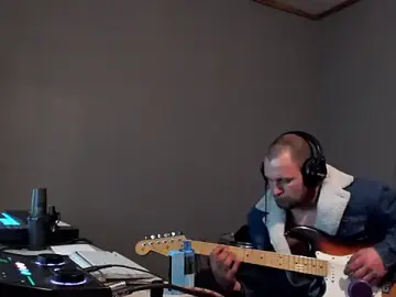 Stripchat Watch Live Sex Cams of itsjameswebbscope