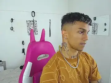 Stripchat Best live sex cam show of Leonard_Price