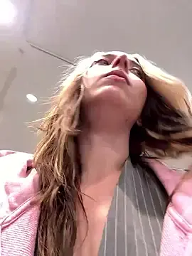 Stripchat Adult Video Chat of LoraaDoll