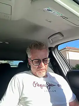 Stripchat Live Sex Cam of Axl_hot