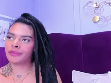 Stripchat Best live sex cam show of EmmaEbony_