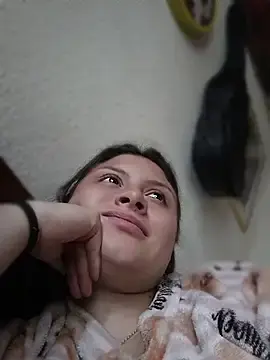 Stripchat Free Porn Cam of yessica_gomez01