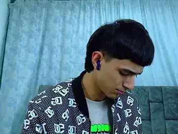 Stripchat Sex Cam of Anthony_carter