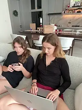 Stripchat Adult Video Chat of Nura_n_Sarah