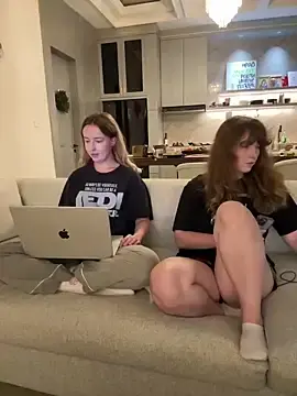 Stripchat Nude Webcam of Nura_n_Sarah