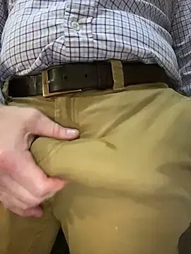 Stripchat Free Porn Cam of Realybigdill