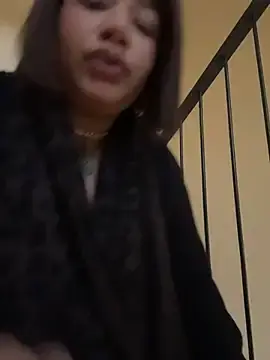 Stripchat Best live sex cam show of SashaLiciosa_