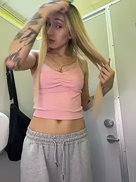 Stripchat Adult Webcam of Pink_Kiss