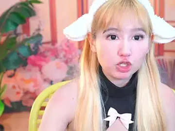 Stripchat Live Sex Cam of Pinkie_Princes