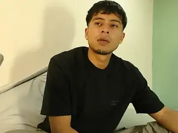 Stripchat Live Porn of danielitopapuu