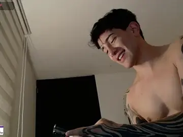 Stripchat Adult Webcams of ivaaaan_