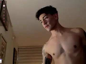 Stripchat Free Live Porn of ivaaaan_