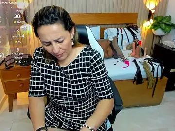 Stripchat Best Webcam of luciana_ballesteros_