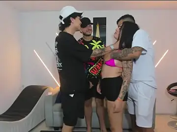 Stripchat Adult Webcams of brutal_sex_room2