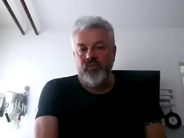 Stripchat Nude Webcam of Berg_Boy